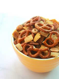 Free S'nack by S'well Cereal Snack Bowl (With Purchase) - Julie's